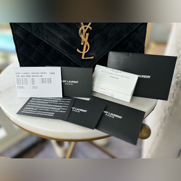 SAINT LAURENT Envelope Medium in Suede w/original receipt and auth card. - Picture 4 of 14